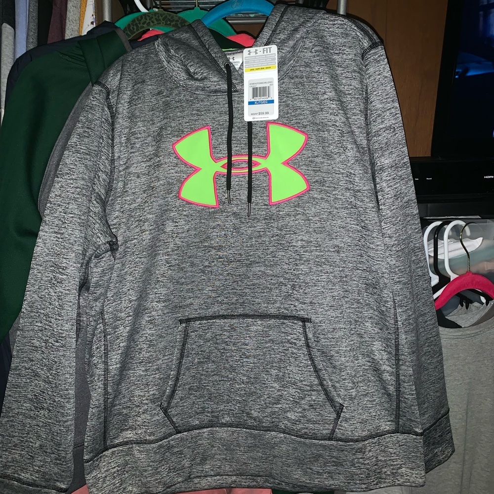 NWT Under Armour sweatshirt size extra large